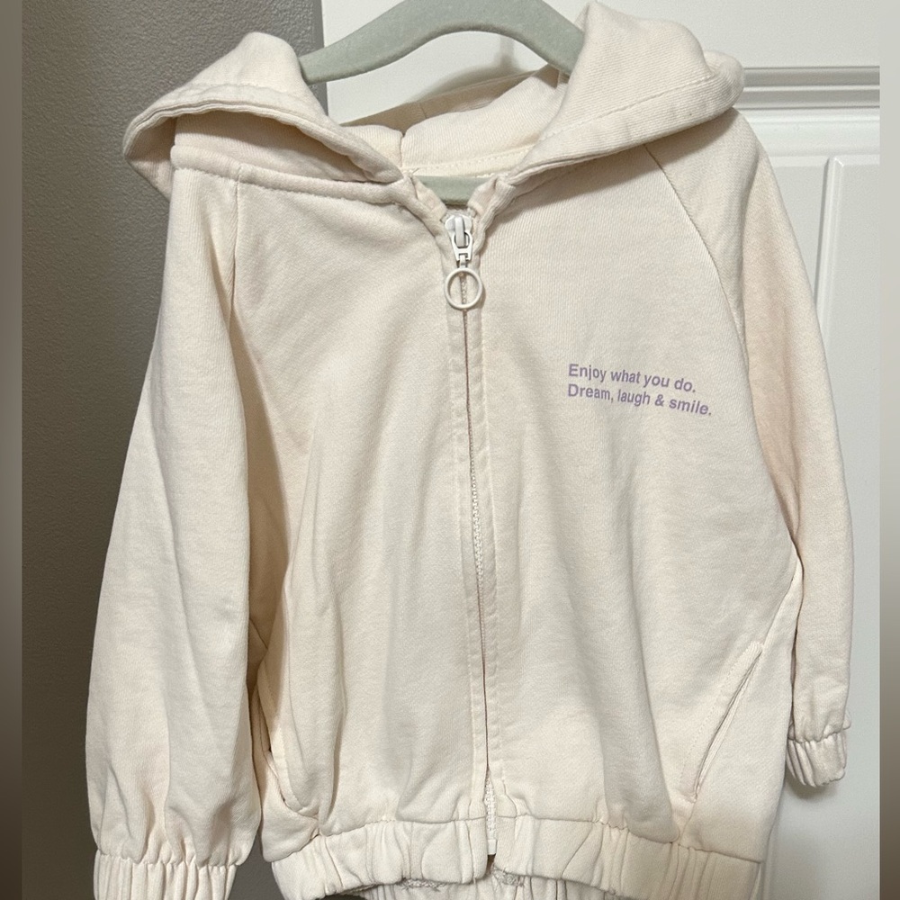 Zara toddler girl text print plush sweatshirt 2-3 years